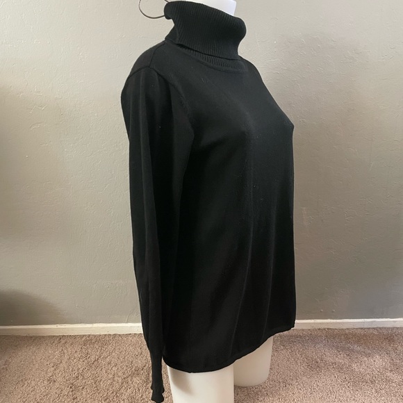 Comin' Up Cozy Black Turtleneck Sweater - XL - Picture 4 of 7